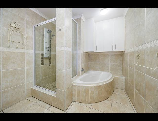 7 BEDROOM FREEHOLD FOR SALE IN EVERSDAL HEIGHTS